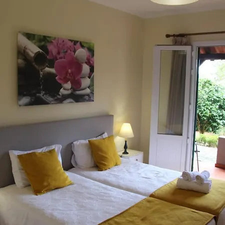 Casa Da Tia Clementina * Santana (Madeira)