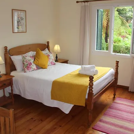 Casa Da Tia Clementina Alojamento de Turismo Rural Santana (Madeira)